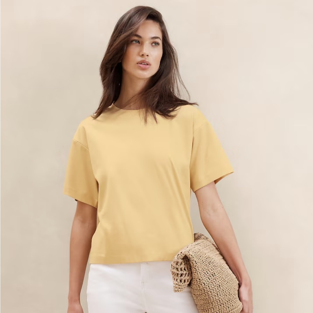 Oversize cotton T-shirt from Banana Republic new with tags, yellow size XS